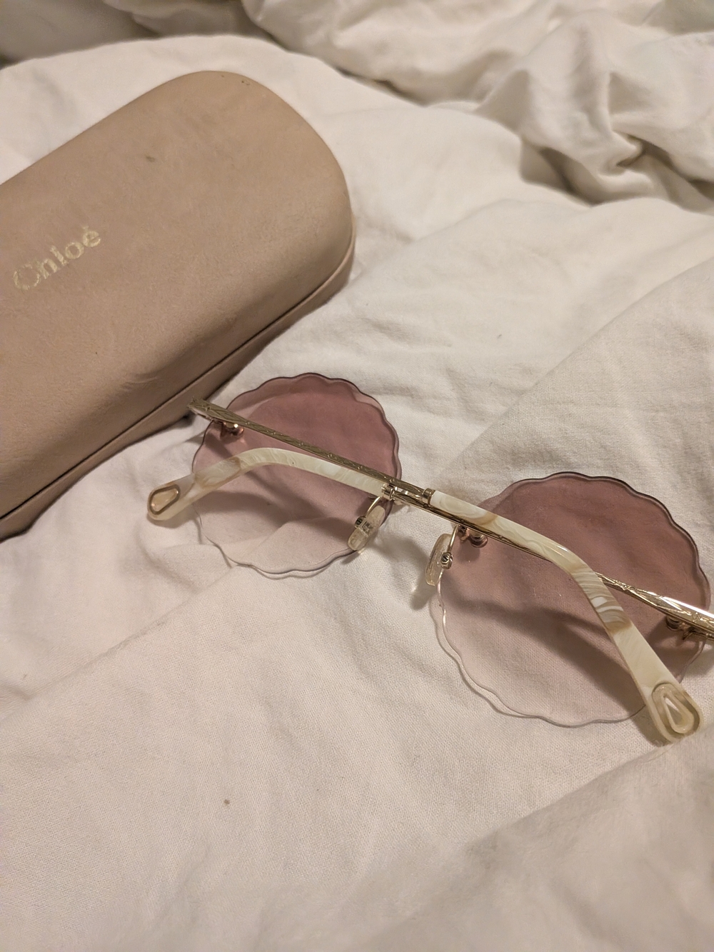 Chloé Pink Scalloped Rim Rimless Sunglasses with Gold Accents Coke Bottle